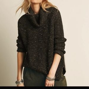 Free People Large wool-blend turtleneck sweater.  Dylan Tweedy Sweater. EUC
